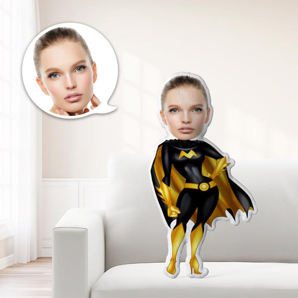 Gesichtspuppe benutzerdefinierte Batwoman Spielzeug  Personalisiertes Foto Mein Gesicht auf Kissen Personalisierte Batwoman in einem Umhang Dekokissen für ein richtig cooles Mädchen mit coolen Geschenken