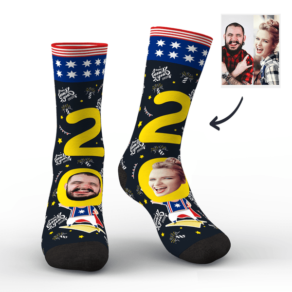 Gesicht auf Socken mit Flagge 2020