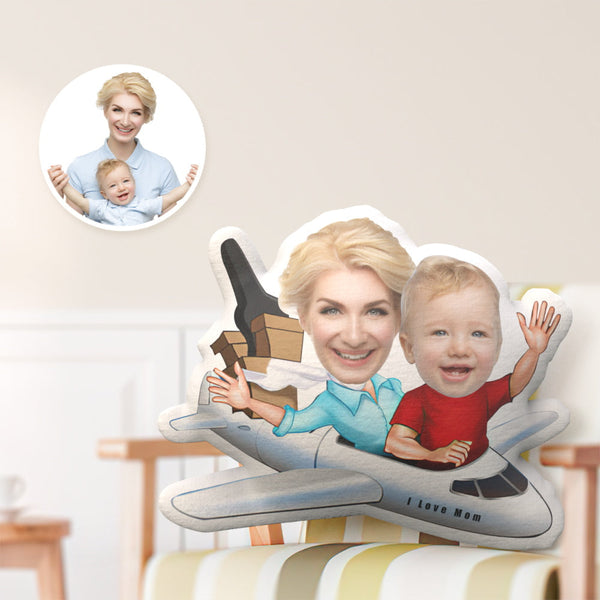 Geschenk zum Muttertag Benutzerdefiniertes Gesichtskissen, Mama mit Sohn im Flugzeugstil-Gesichtskissen
